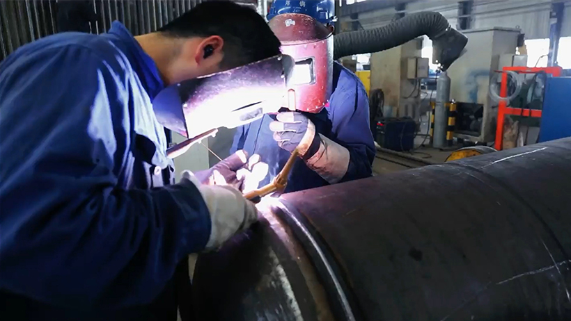 起劲拼搏eBET易博人